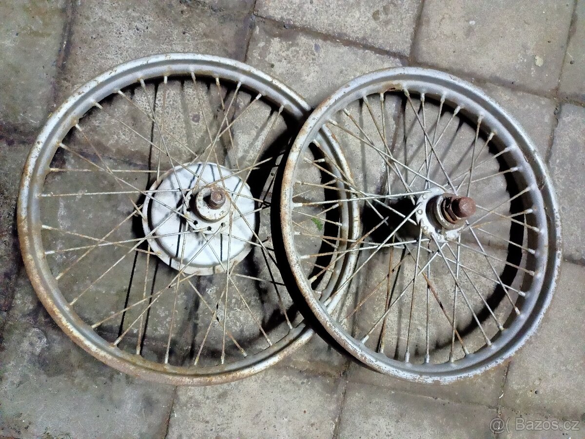 Kola Jawa Pérák - 2