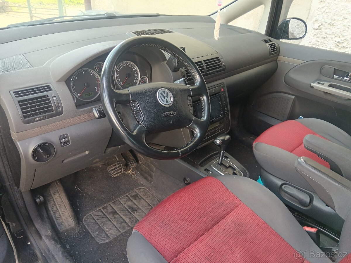 VW Sharan 1.9 TDI 85KW automat r.v.2006 - 2
