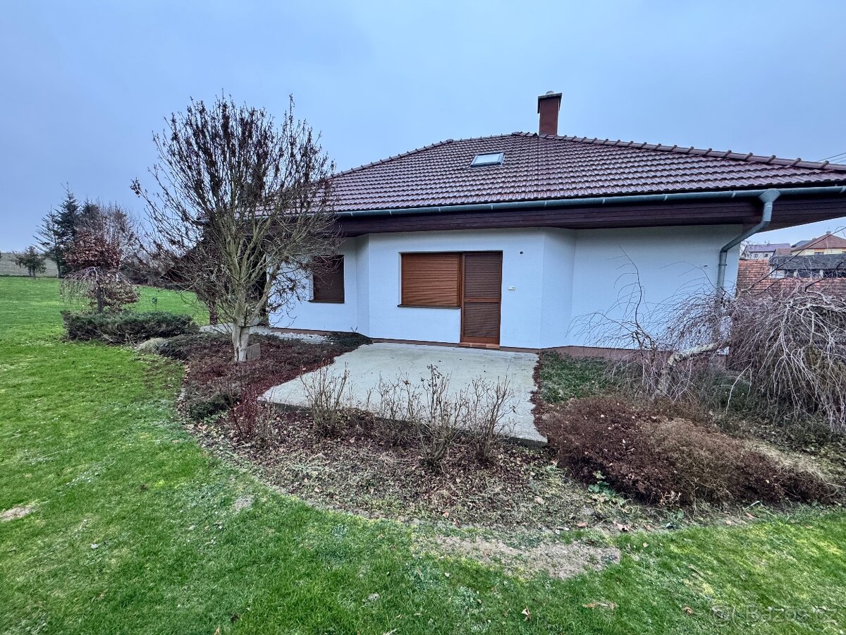 Pronájem rod. domu Kladeruby - 2