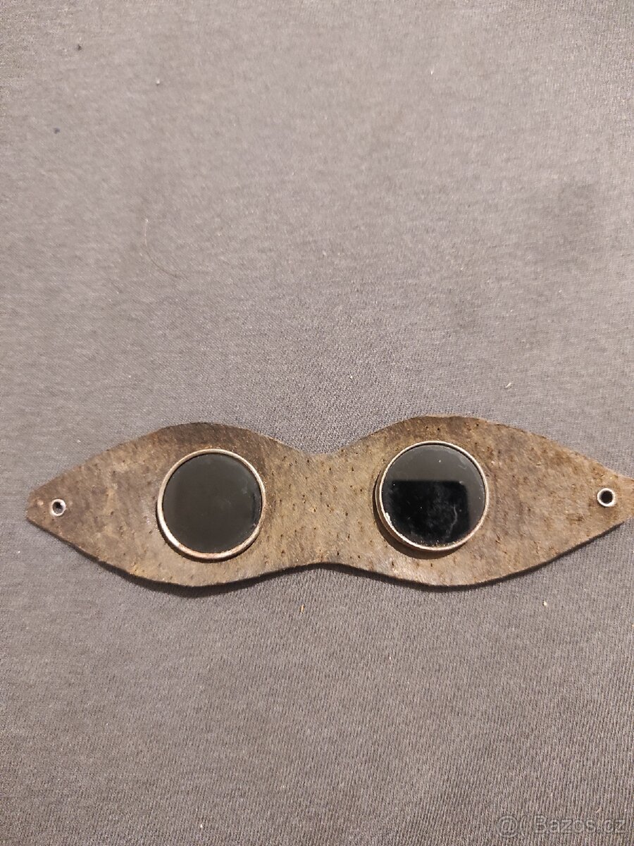 Staré obranné brýle - 2