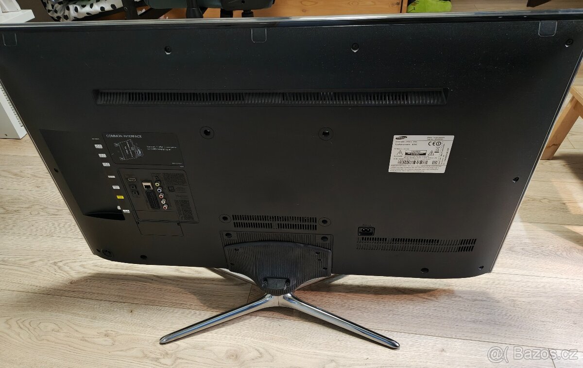Prodám TV Samsung UE40F6400 - 2