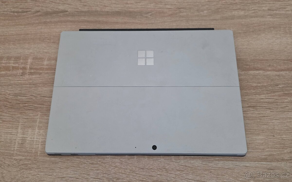 Microsoft Surface Pro 7 (i5-1035G4, 8 GB RAM, 128 GB SSD) - 2
