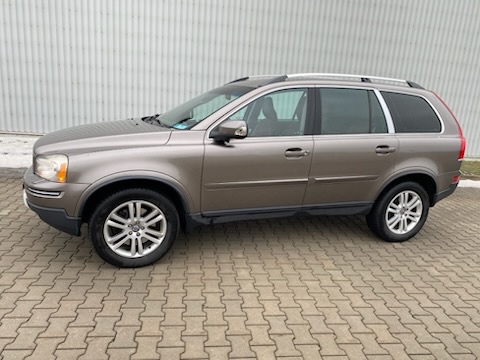 Volvo XC90 2,4 D5 AWD CZ 7 míst DPH - 2