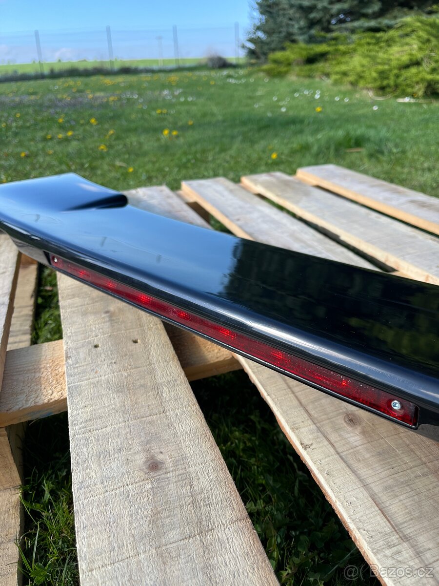 BMW e36 coupe křídlo - 2