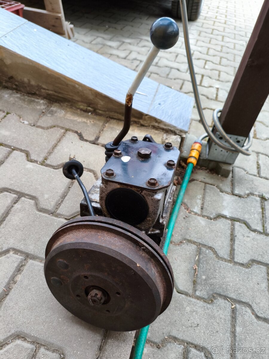 Suzuki LJ80 rozvodovka - 2