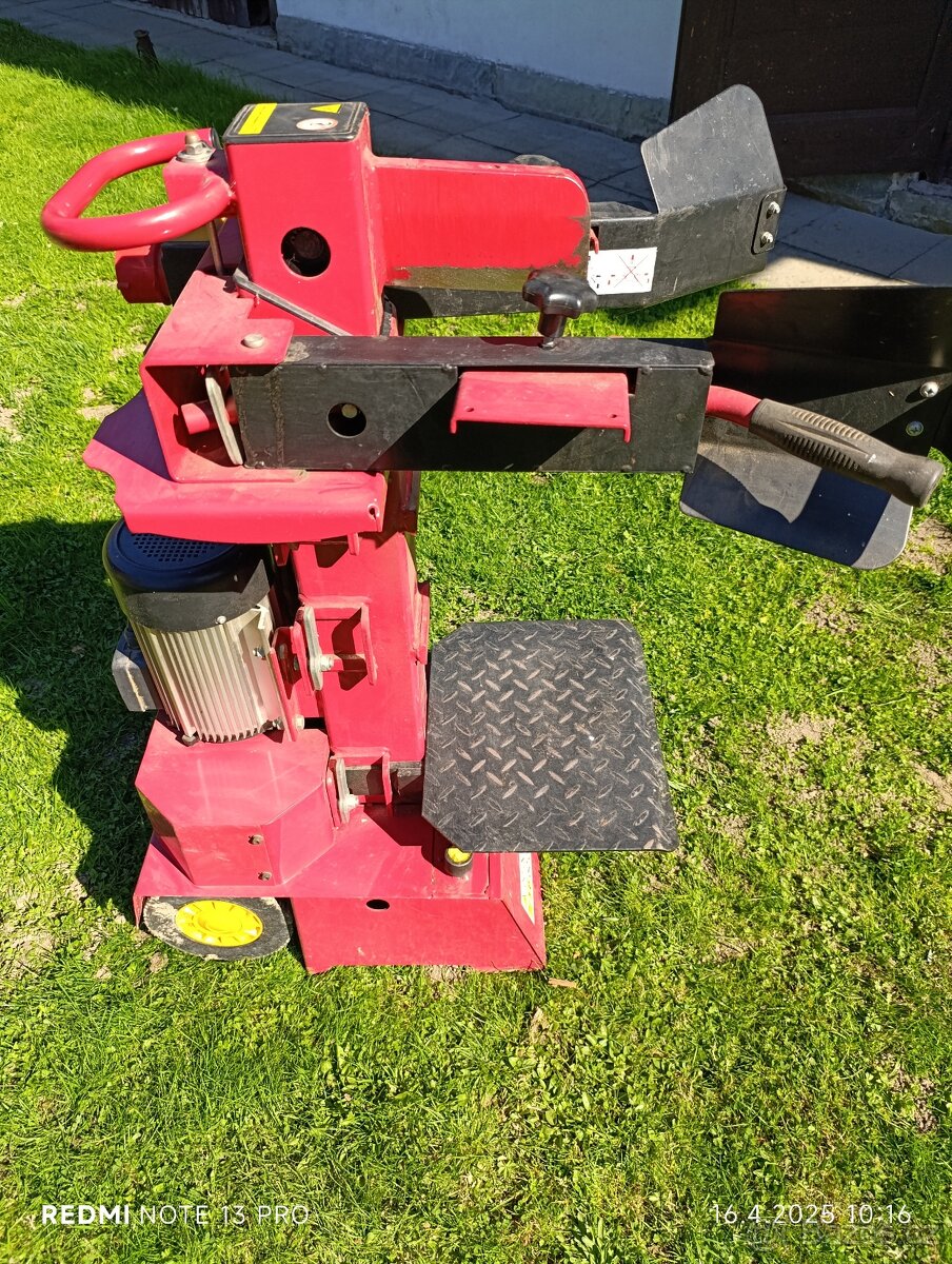 Štípačka dřeva - 2