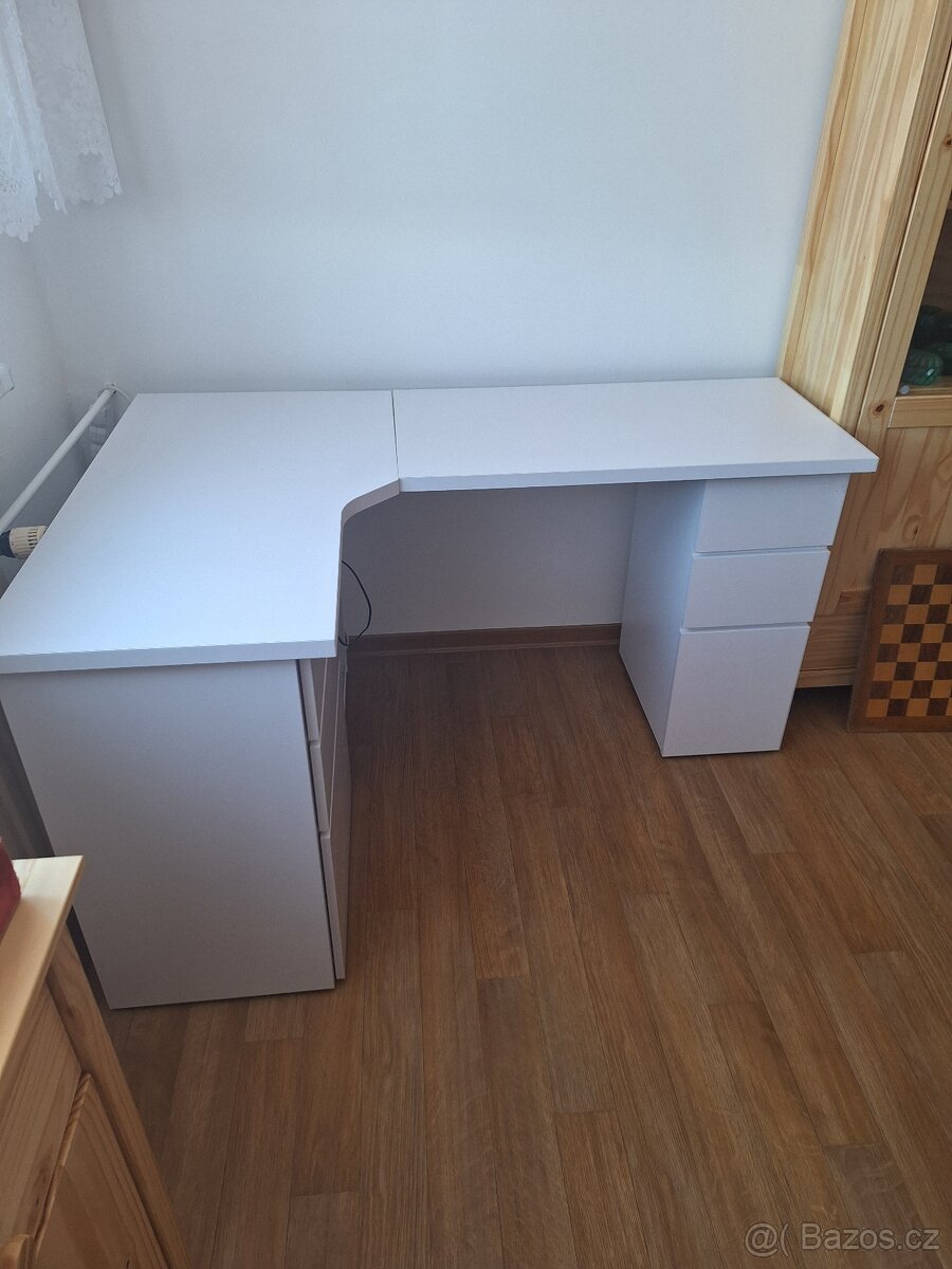Rohový psací stůl - 2