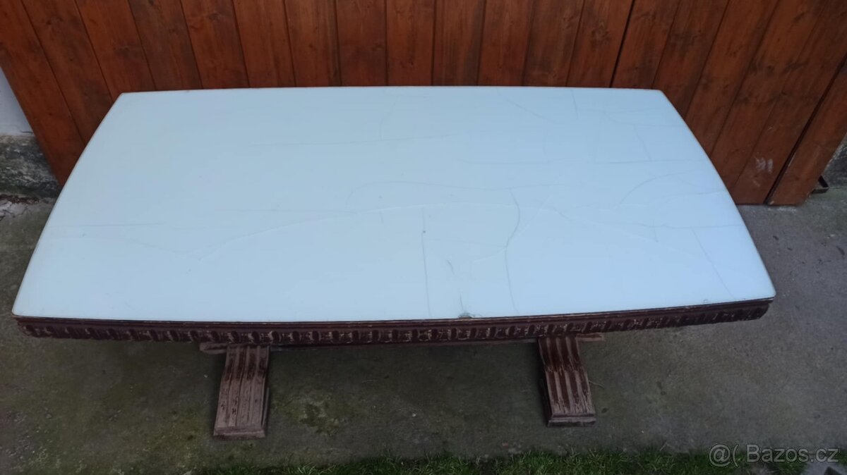 Konferenční stolek - 2