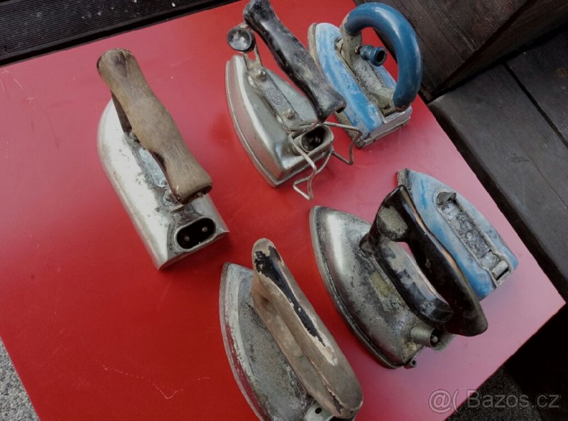 Starožitne žehličky - 2