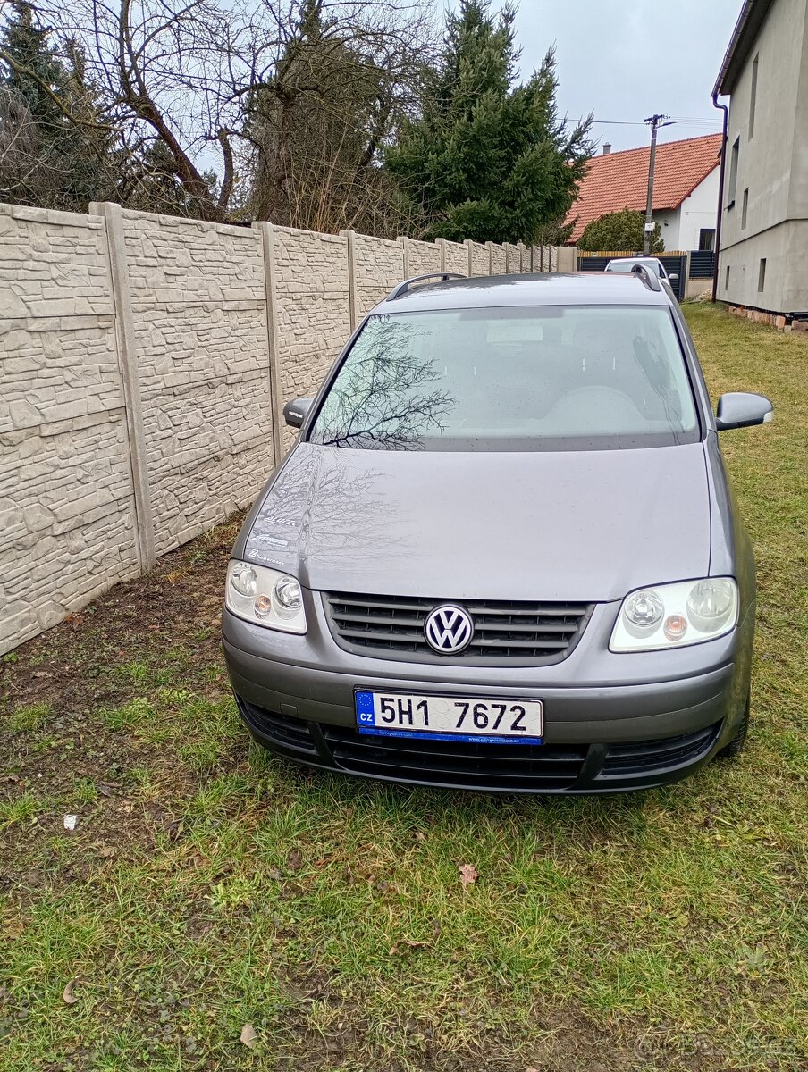 VW Touran 1.9TDI 77kw 7místné - 2