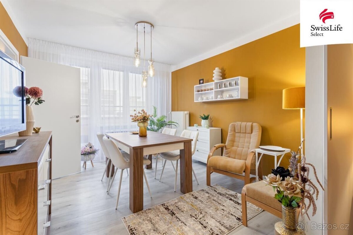 Prodej bytu 3+1 60 m2 Palackého třída, Pardubice - 2