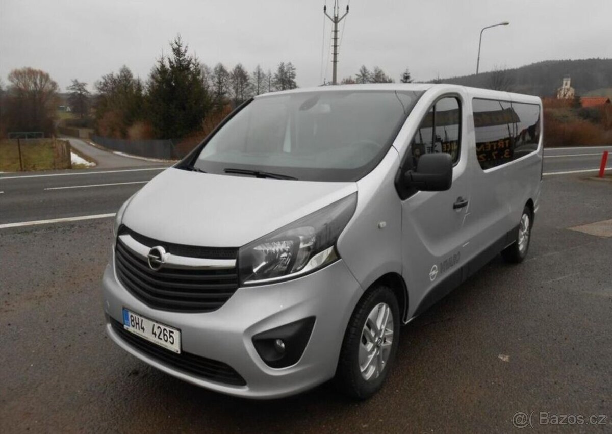 Opel Vivaro 1,6 92 kW 9 Míst Serviska nafta - 2