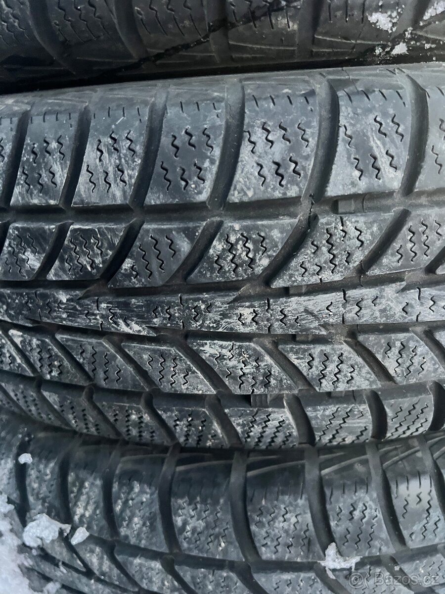 Zimní pneu 195/70 r14 sada - 2