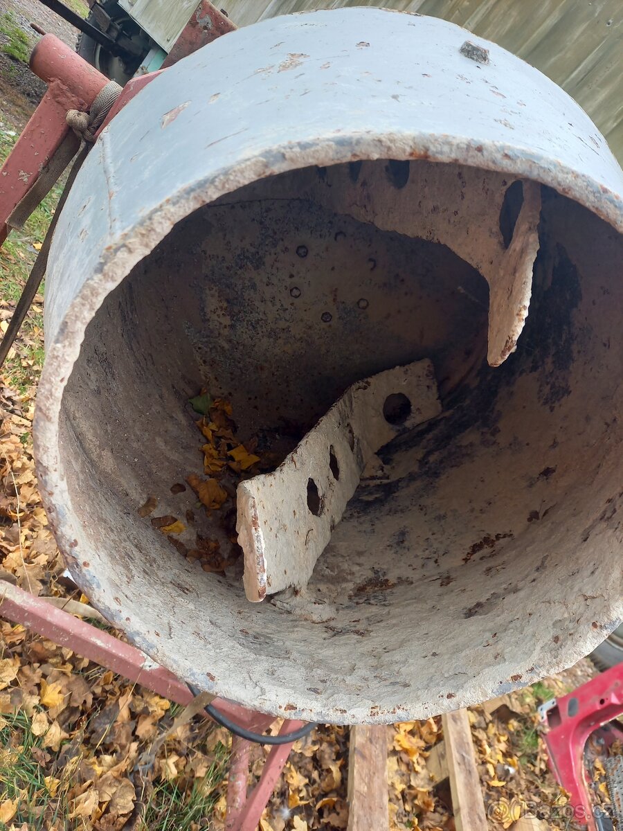 Stavební míchačka - 2