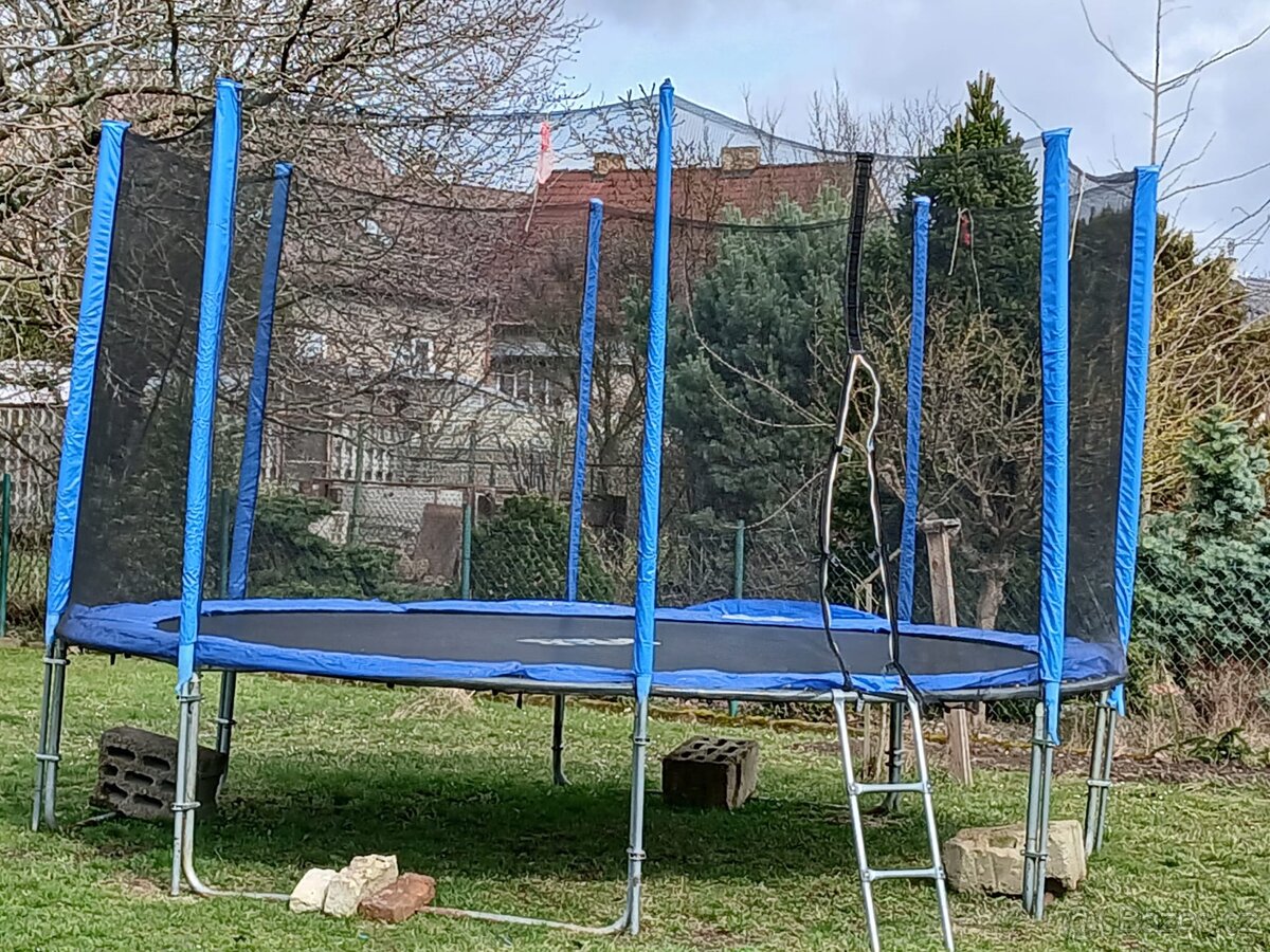 Trampolína - 2