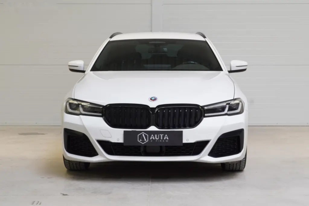 BMW Řada 5, 4x4,TAŽNÉ,DPH,ČR,Adaptiv LED - 2