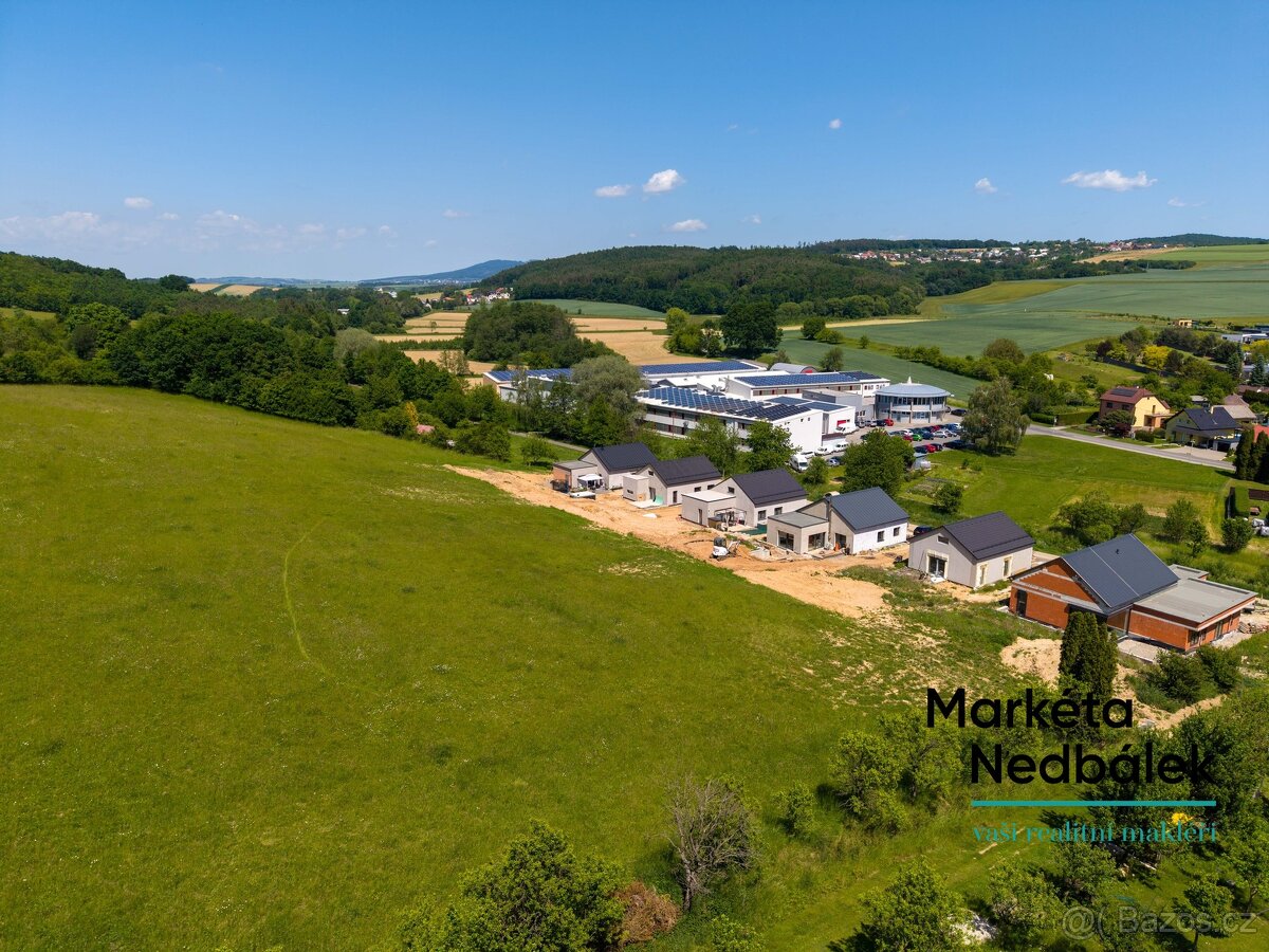 Prodej pole 7 225 m², Sazovice, ev.č. 22669 - 2
