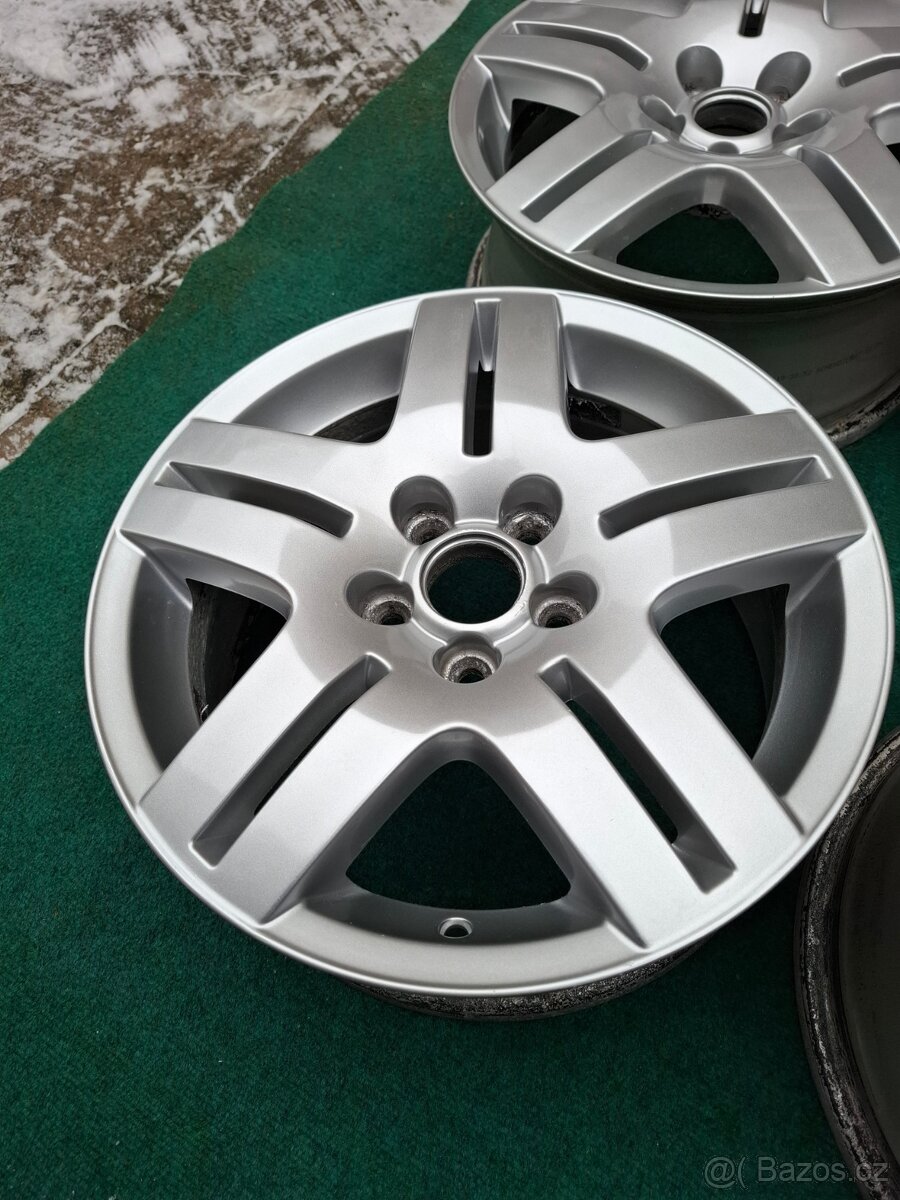 ALU KOLA VW GOLF IV / BORA -- 15" - 2