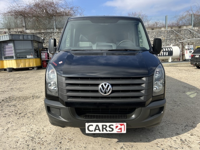 Prodám Volkswagen Crafter 2.0TDi. 100kw. L2H1. 6 míst. TZ:2. - 2