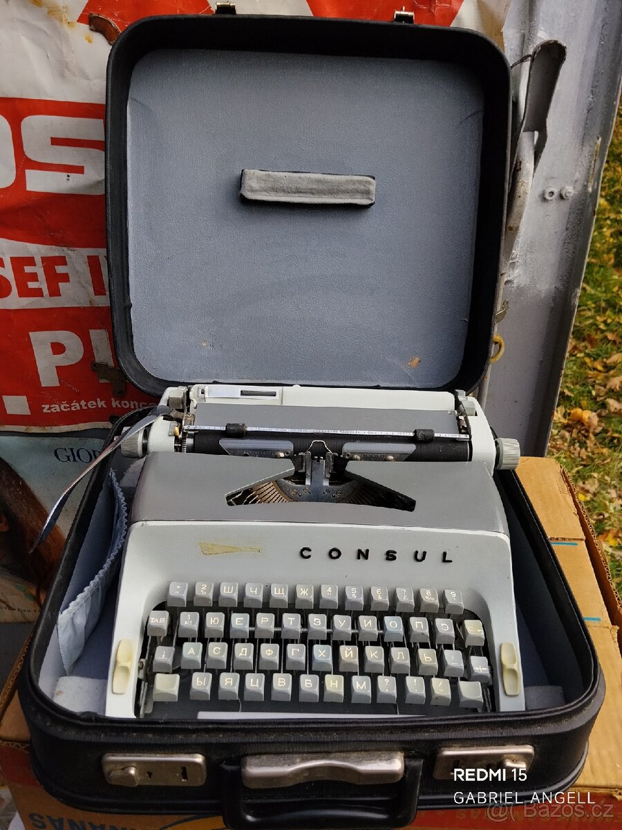 Psací stroj CONSUL 221.1 - 2
