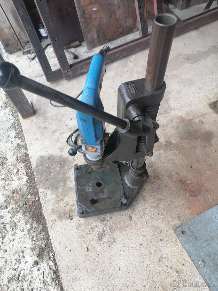 Stojan s vrtačkou Narex - 2