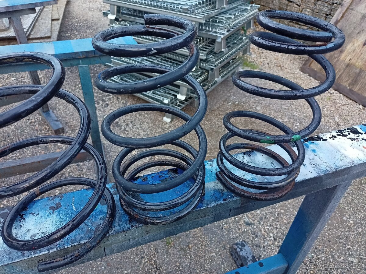 Pružiny Impreza STI GD - 2