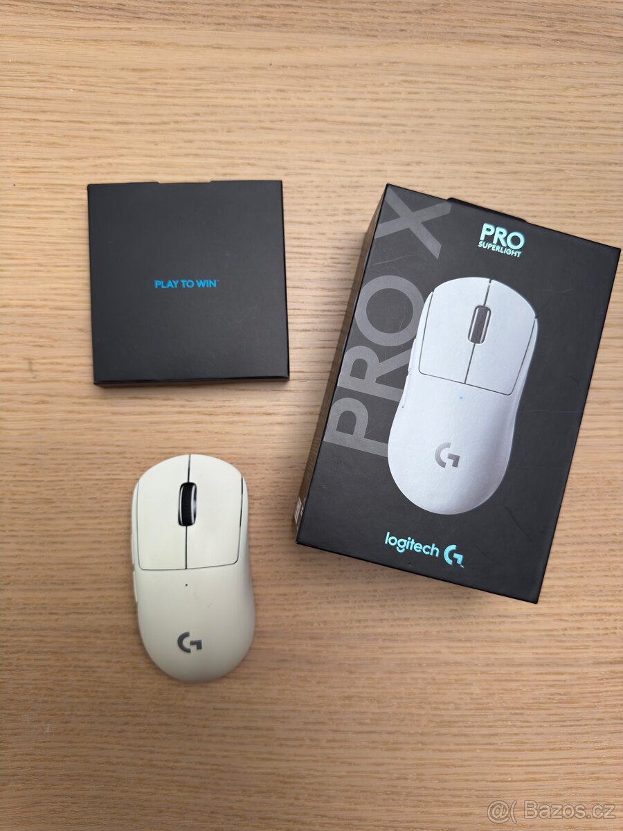 Logitech G Pro X Superlight herní myš bílá - 2