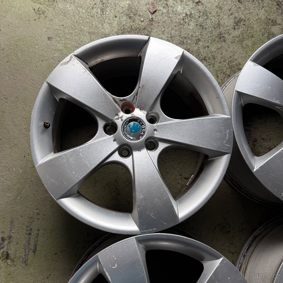 17" originál litá alu kola Škoda Octavia II - 5x112 - 2