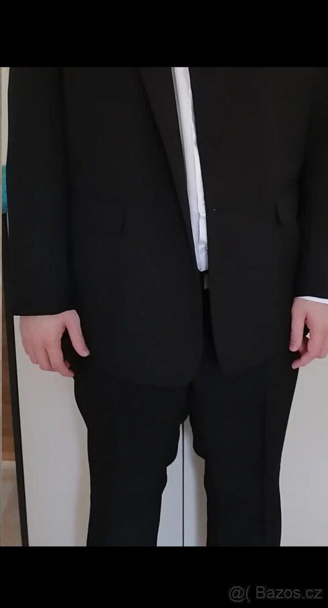 Černý pánský oblek - 2