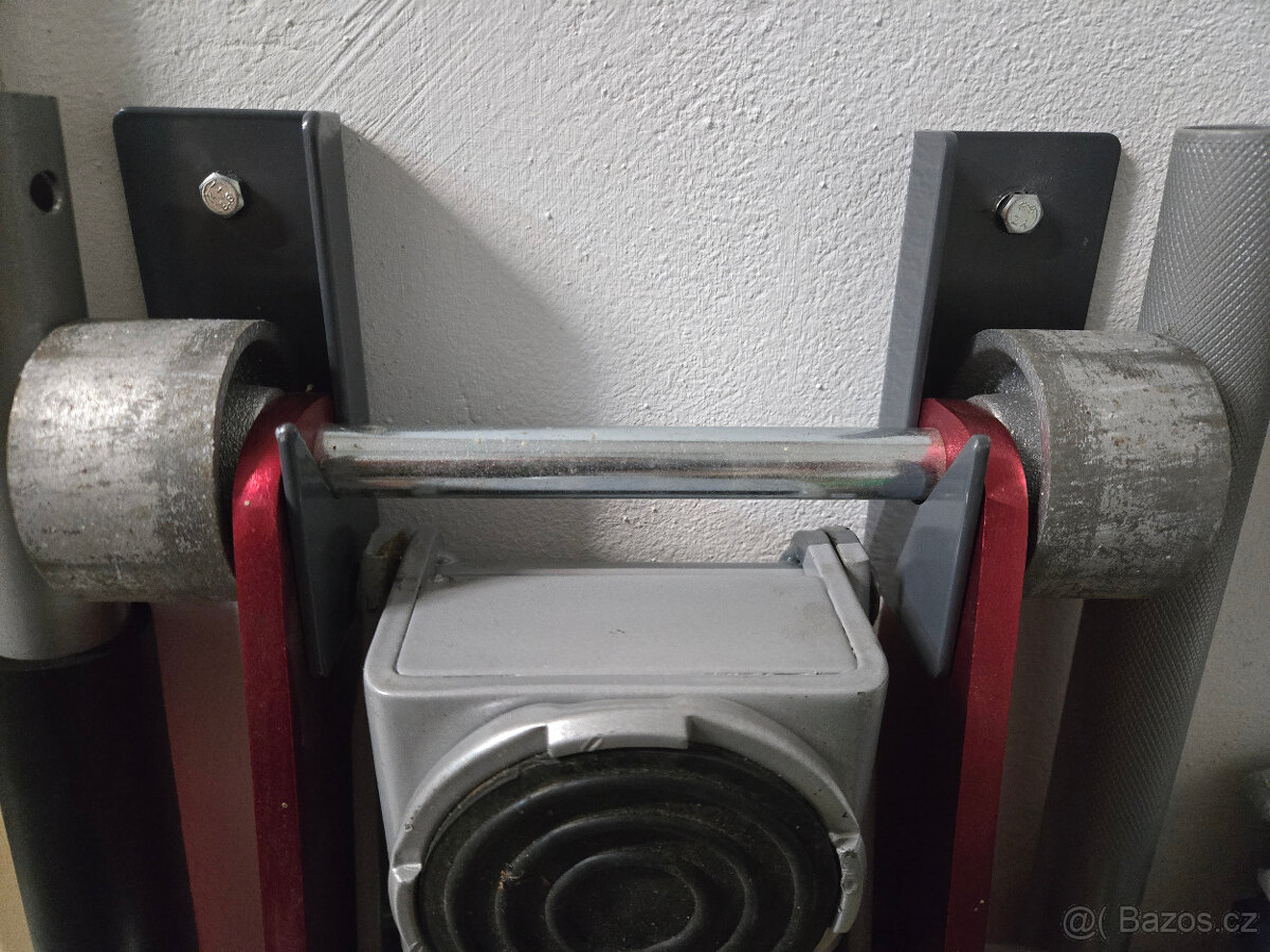 Prodám nové držáky na zeď na 3T hever - 2