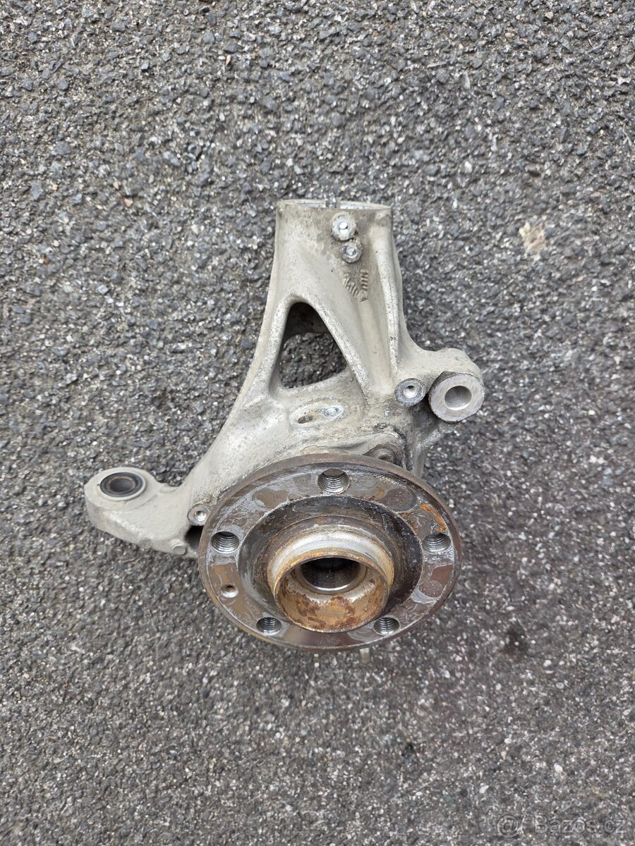 Pravá přední těhlice Škoda Superb 3 III - 2