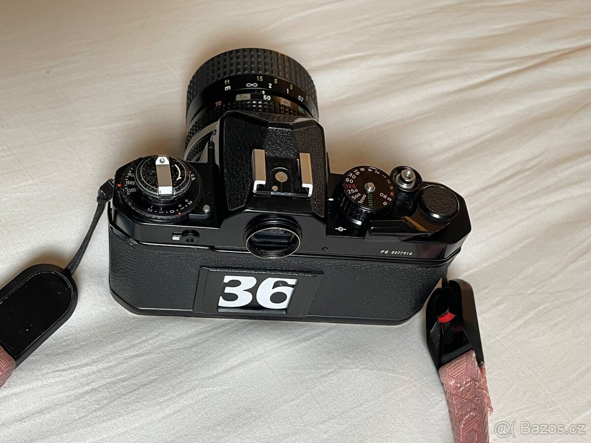 Nikon FE - 2