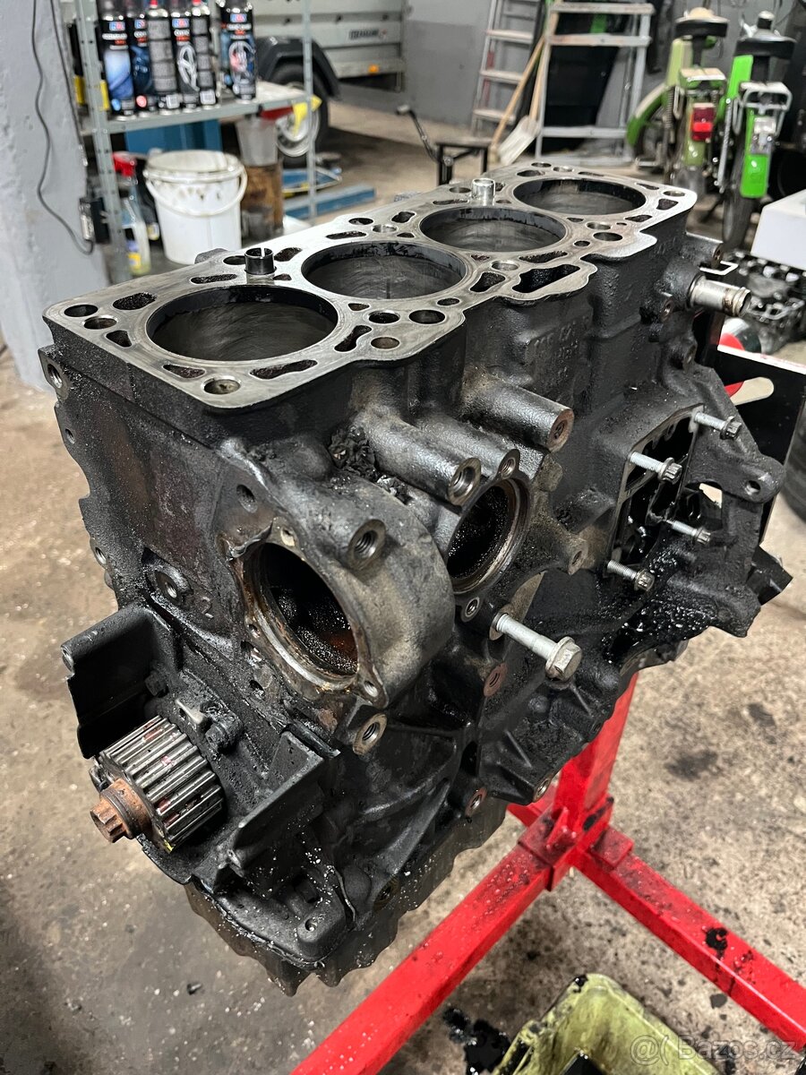 Blok motoru 2.0tdi 125kw BMN - 2