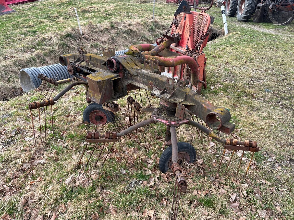 Obraceč za traktor - 2