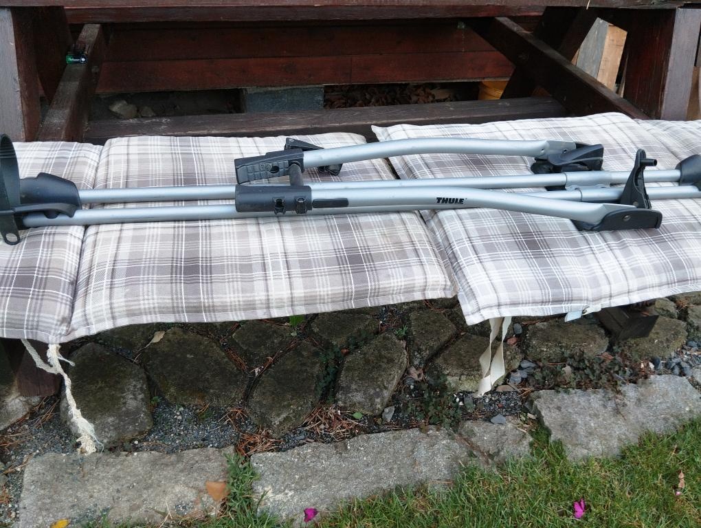Nosiče kol Thule - 2