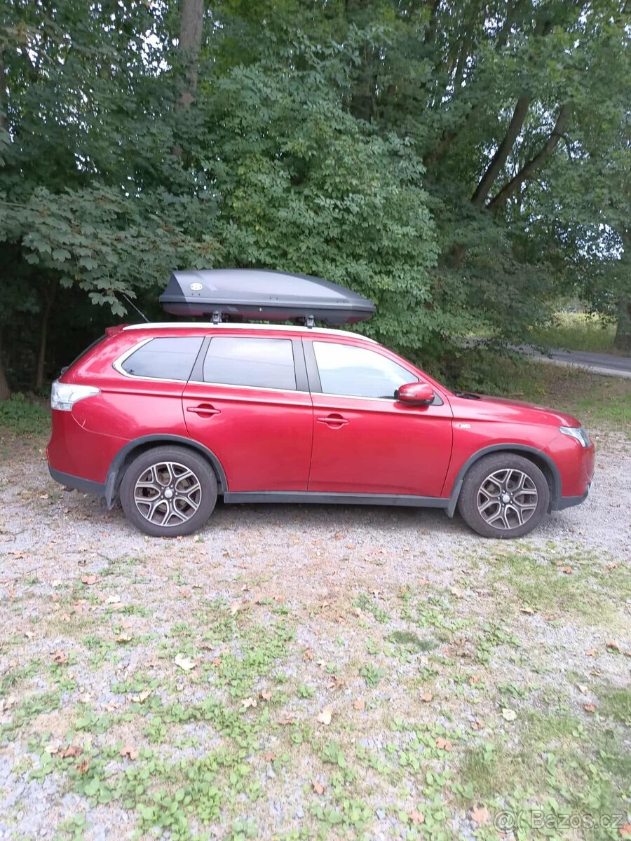 Mitsubishi outlander - 2