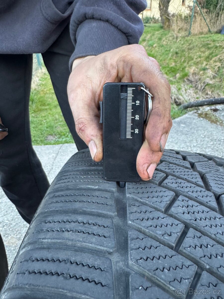 Pneumatiky 225/45/18 continental - 2