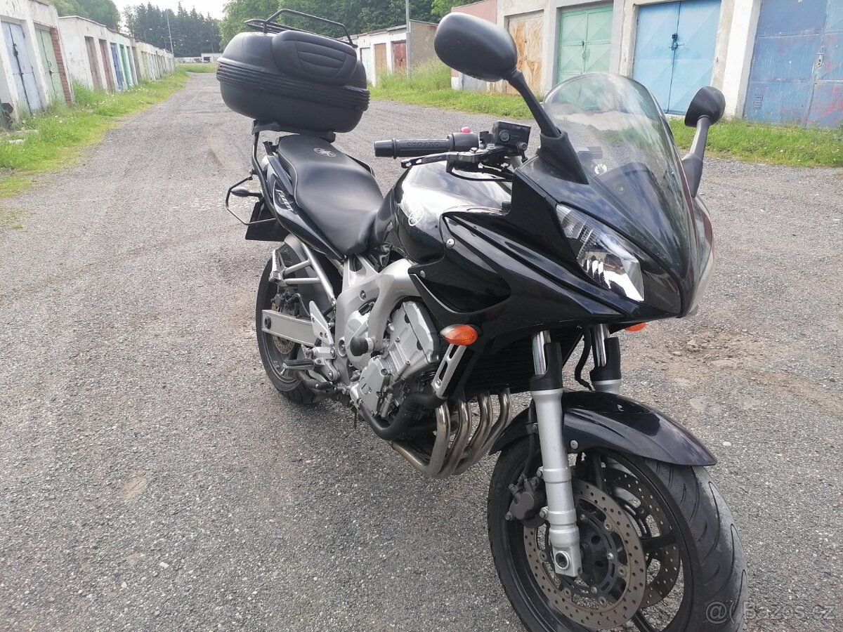Yamaha FZ6 Fazer - 2
