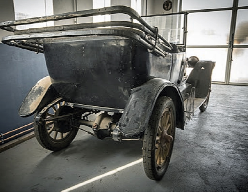 REO Fifth Touring - 2