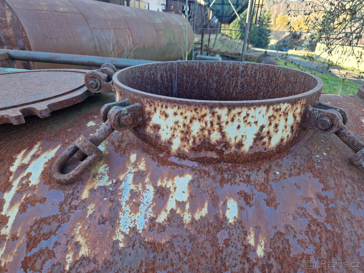 Ocelová nádrž cca 3,5 m³ - 2