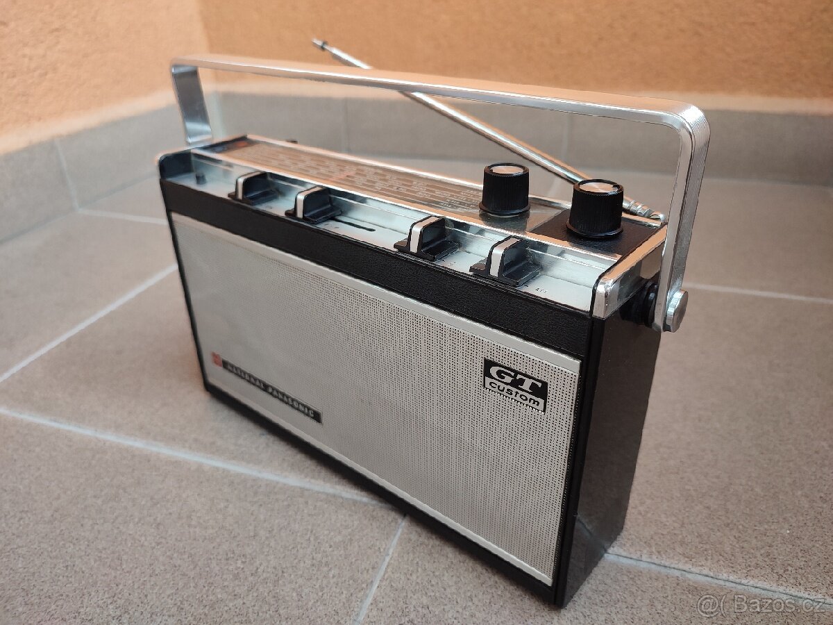 RADIO NATIONAL PANASONIC RF -903V. GT CUSTOM. - 2