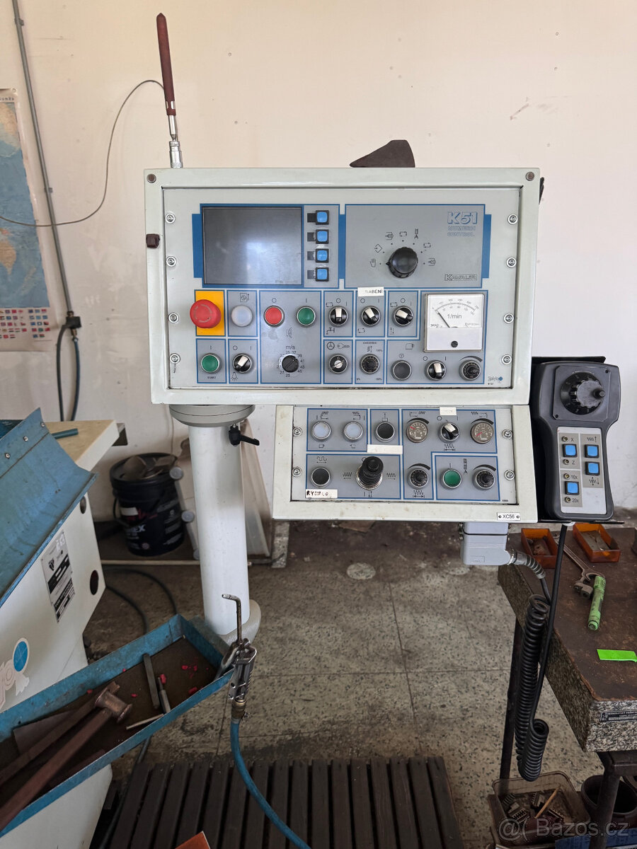 bruska hrotová BUA 25/ 1000 CNC - 2