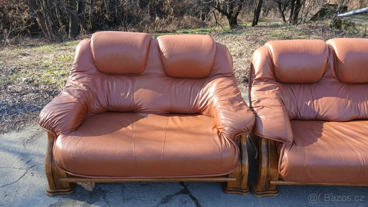 Kožená sedací souprava 3+2 s masivním dřevem - 2