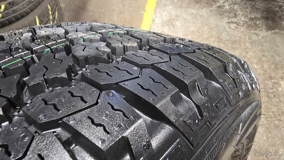 5x Goodyear Wrangler AT Adventure 255/60R20 - 2