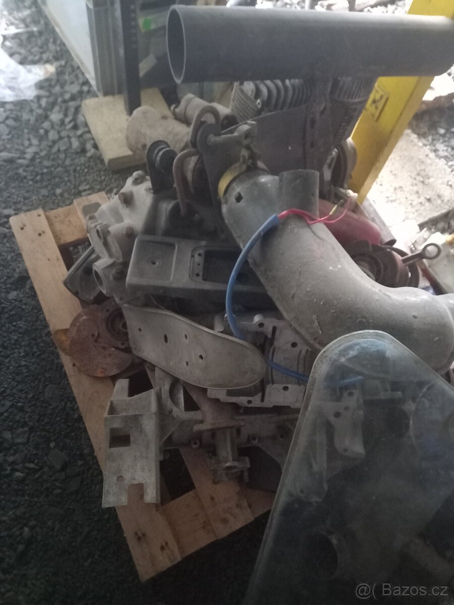 Trabant motor + převodovka. - 2