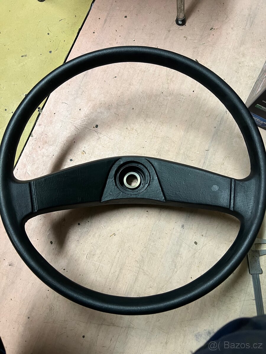 Volant Tatra 815 - 2