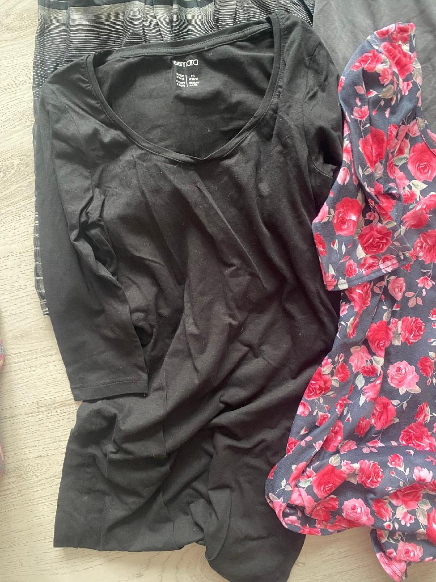 Krásné nové šaty velikost 36/S - 2