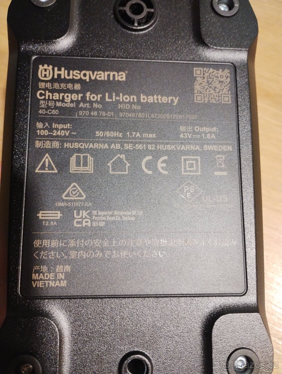 NOVÁ nabíječka Husqvarna 40-C80 - 2