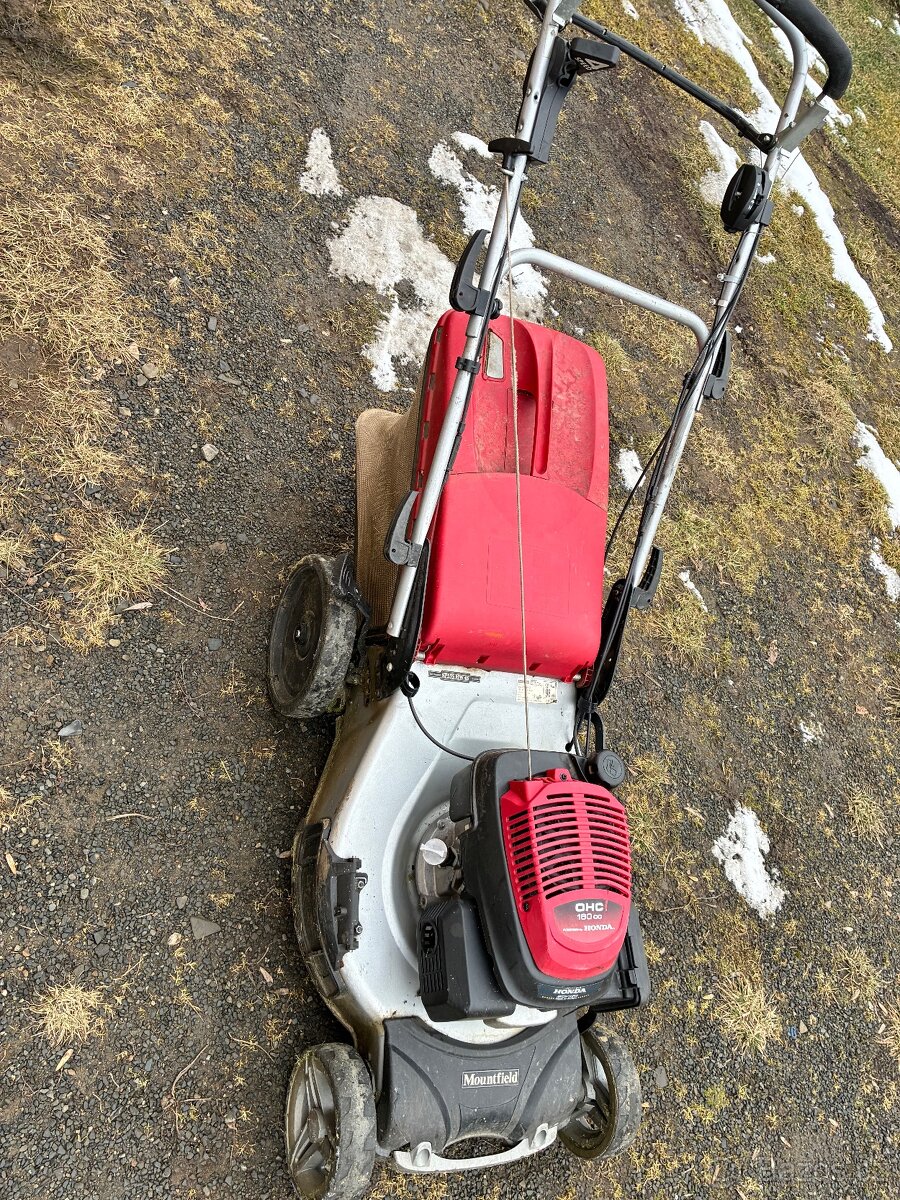 Benzinová sekačka s pojezdem - 2