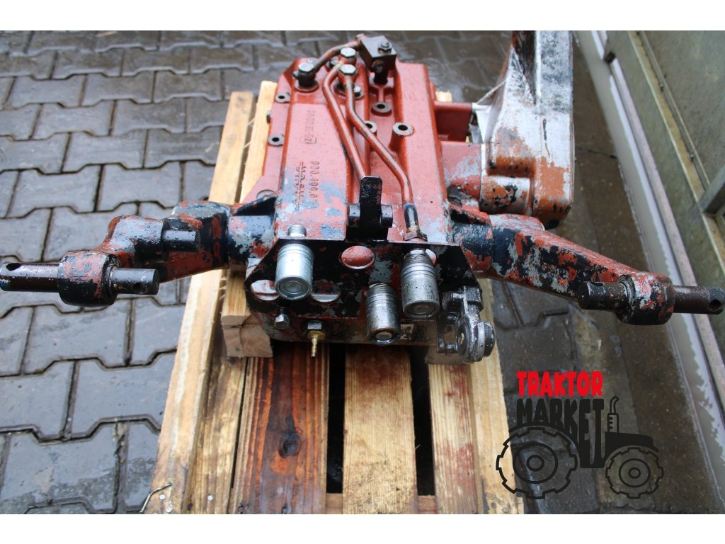 Zetor Crystal víko hydrauliky starý typ - 2